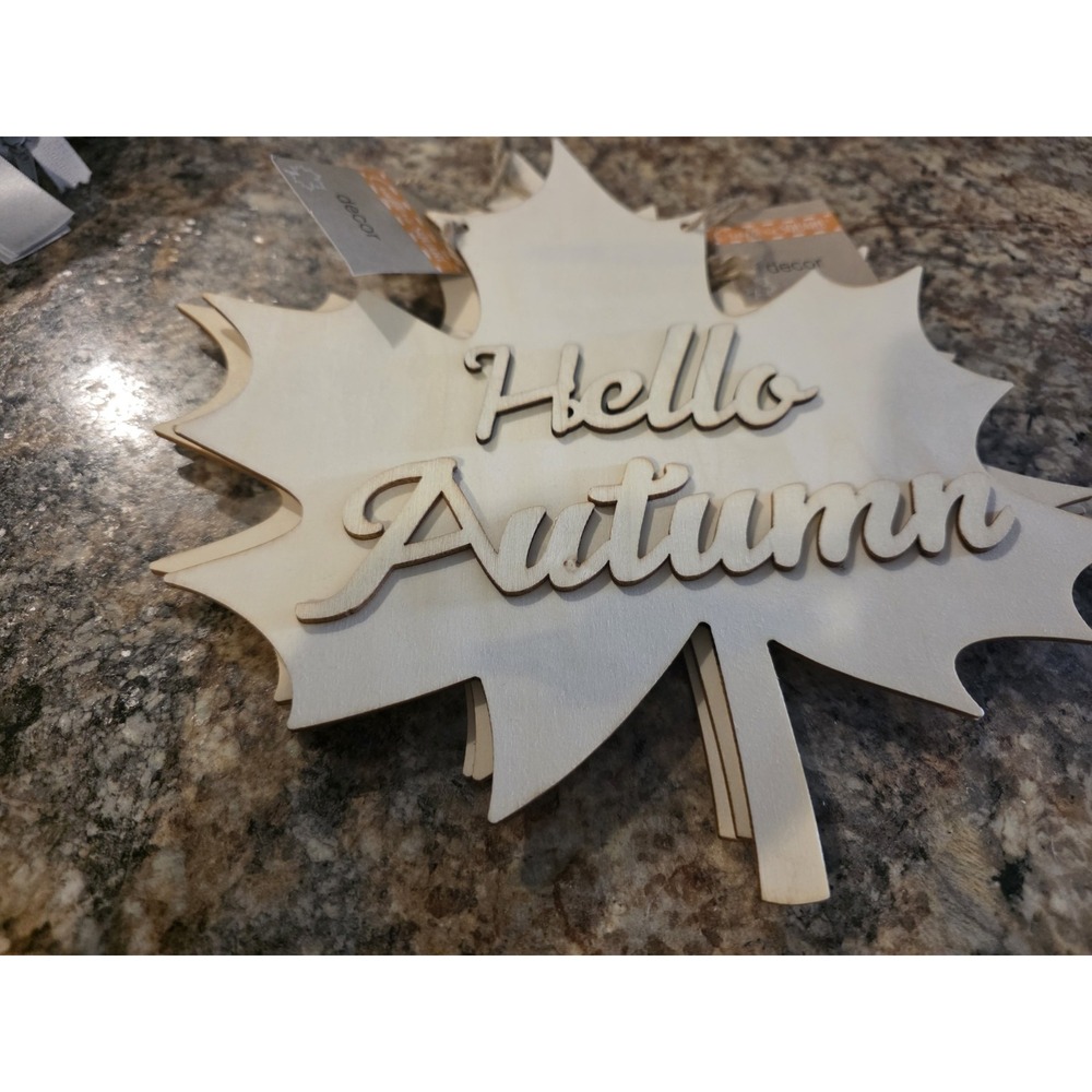 Unfinished Wooden Decoration Atumn Leaves. DIY. Fall Decor Crafts. Lazer Cut